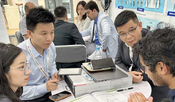 牛宝体育官网闪耀2024欧洲智慧能源展丨聚焦创新技术，共筑全球碳中和未来(图11)